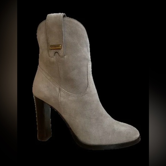 Burberry Finghin Boot-NIB